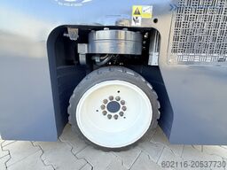 Combilift C2500CB DIESEL TRIPLEX 5500 FREE LIFT