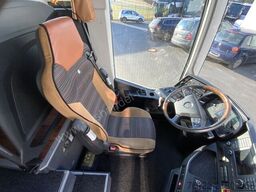 Mercedes-Benz Tourismo L 17 RHD