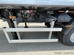 WIELTON Bulk Master 3-Achs-Kippsattelauflieger 47 cbm