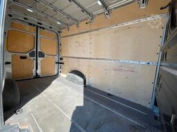 VW Crafter 35 KA/ L2H2/ 103kw/ AC/ PDC/ CargoPaket