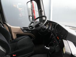 Mercedes-Benz Actros 1942 tractor unit with TRS