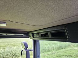 SCANIA P360