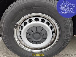 MAN TGE 180 - BOX
