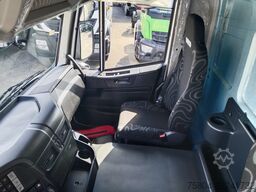 Iveco AD260SY/FS-CM