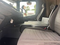 Scania P320 / Euro 6 / Tail Lift / TUV: 10-2026 / NL T...