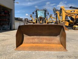 Komatsu WA480-6