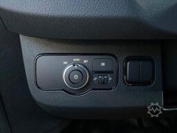 Mercedes-Benz GLA 200 AMG+Ambiente+TotW+Night+RKamera+19Zoll