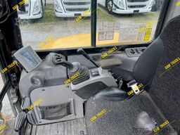 Caterpillar 305.5E2 Mini-Kompaktbagger 4.068h BJ2018