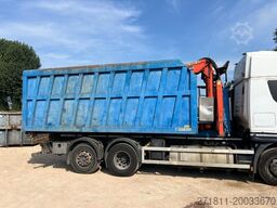 CONTAINER SCARRABILE USATO A CIELO APERTO CON GRU