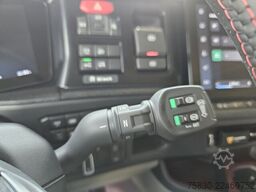 Scania R590 V8 8x2 / HMF 9520 CRANE - JIB - WINCH / TR...
