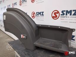 Mercedes Opstapbak/spatbord rechts mercedes atego/axor