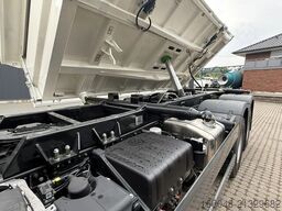 MAN TGS 33.440 MAN TGS 33.440 6x6  3-Seiten- Kipper...