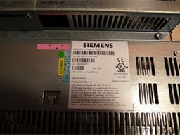 Siemens 6AV7861-3TB00-1AA0 Simatik Flat Panel SN: LBWC005271  - gebraucht Top Zustand -