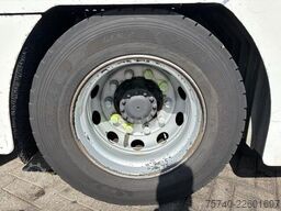 Volvo FH 500 + HYDRAULISCHE PLATEAUS + LIER + REMOTE ...