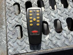 Volvo FH 500 + HYDRAULISCHE PLATEAUS + LIER + REMOTE ...