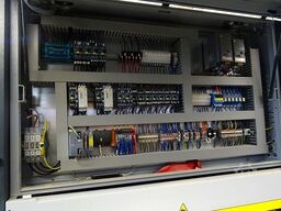 Format4 FINdustry 1353