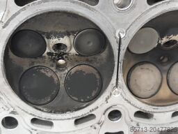 Mercedes Occ cilinderkop + kleppendeksel links AMG C63S Mer