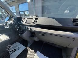 VOLKSWAGEN CRAFTER 2.0TDI 8 SITZER TEMP. KLIMA AHK 1.HAND