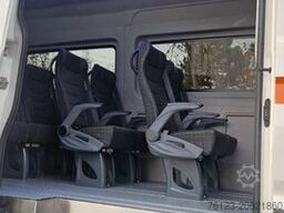 MAN MAN TGE 9 Sitzer Airlineboden Handicap Crafter