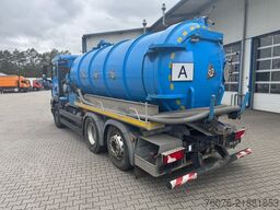 MAN 26.330 BL 6x2/4 14cbm Saugwagen