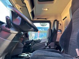 MERCEDES-BENZ 2545 Antos SZM mit PK 41002 Kran 6x2
