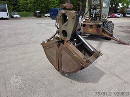  Craiova IH Radbagger ( Romania ) mit 2 Schalengr