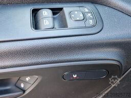 MERCEDES-BENZ 519 und 517 Glasdach XXL  20 Sitze Stock