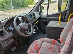 MERCEDES-BENZ 3 x Lagerfahrzeug Bürgerbus Niederflur 9 Sitze