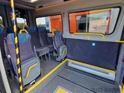 MERCEDES-BENZ 3 x Lagerfahrzeug Bürgerbus Niederflur 9 Sitze