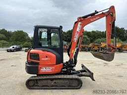 Kubota KX037-4
