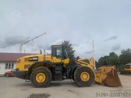 Komatsu WA500-8