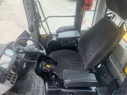 Komatsu WA500-8