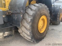 Komatsu WA500-8