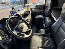 MAN TGX 35.560 8x4-4BL Palfinger PK 34002-SH F + Ha...