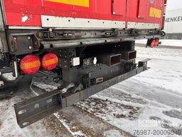 Schmitz Cargobull Curtainsider Standard Staplerhalterung