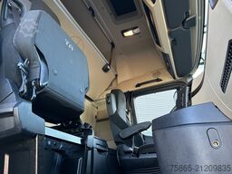 Mercedes-Benz Actros 2542 Gigaspace / 199 dkm / 6x2 / NL Truc...