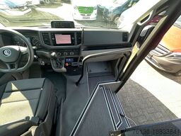 VOLKSWAGEN Crafter 21+3 Bus Automatik Klima Heizung