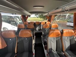 Mercedes-Benz Tourismo RHD L