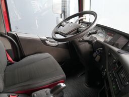 Volvo FH 420 ADR tractor unit