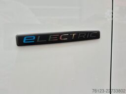 MERCEDES-BENZ Sprinter 420 Elektro bis zu 19 Schlafsessel