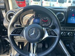 Mercedes-Benz T 180 Progressive Automatik Navi RFK LED