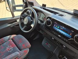 MERCEDES-BENZ Heckniederflur Sprinter 517 / 4 er Bestuhlung