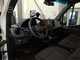 Mercedes-Benz Sprinter 215 CDI 9G Krankentransport