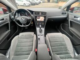 VOLKSWAGEN Golf Variant 110kw DSG Comfo. * Alcantara * Navi
