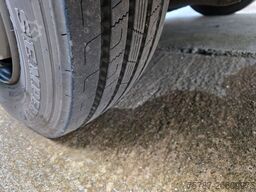 IVECO 80-220 Eurocargo, Gardine, ladebordwand