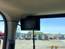 CATERPILLAR 930M Radlader mit Schaufel 2.090 BTH