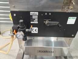 Foodtools Inc. CS-4AC-CE Round Cake Slicer