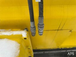 Vama salt/sand spreader. Lightly used!