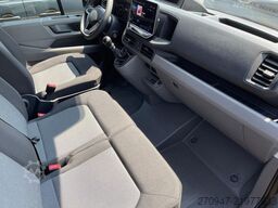 VOLKSWAGEN Crafter 35 L4H3 AHK RFK oh. Schäden