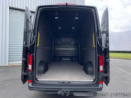 VW Crafter 35 L4H3 NAVI AHK RFK oh. Schäden